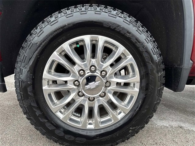 Used 2020 Chevrolet Silverado 2500 High Country image 11