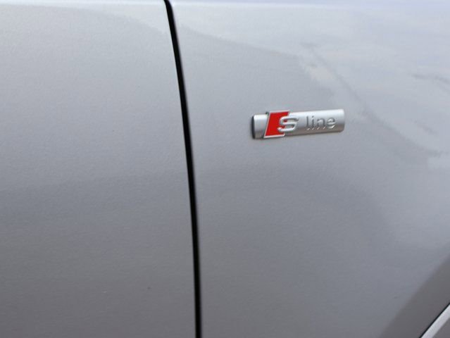 Used 2018 Audi Q3 2.0T Premium w/ Convenience Package image 9