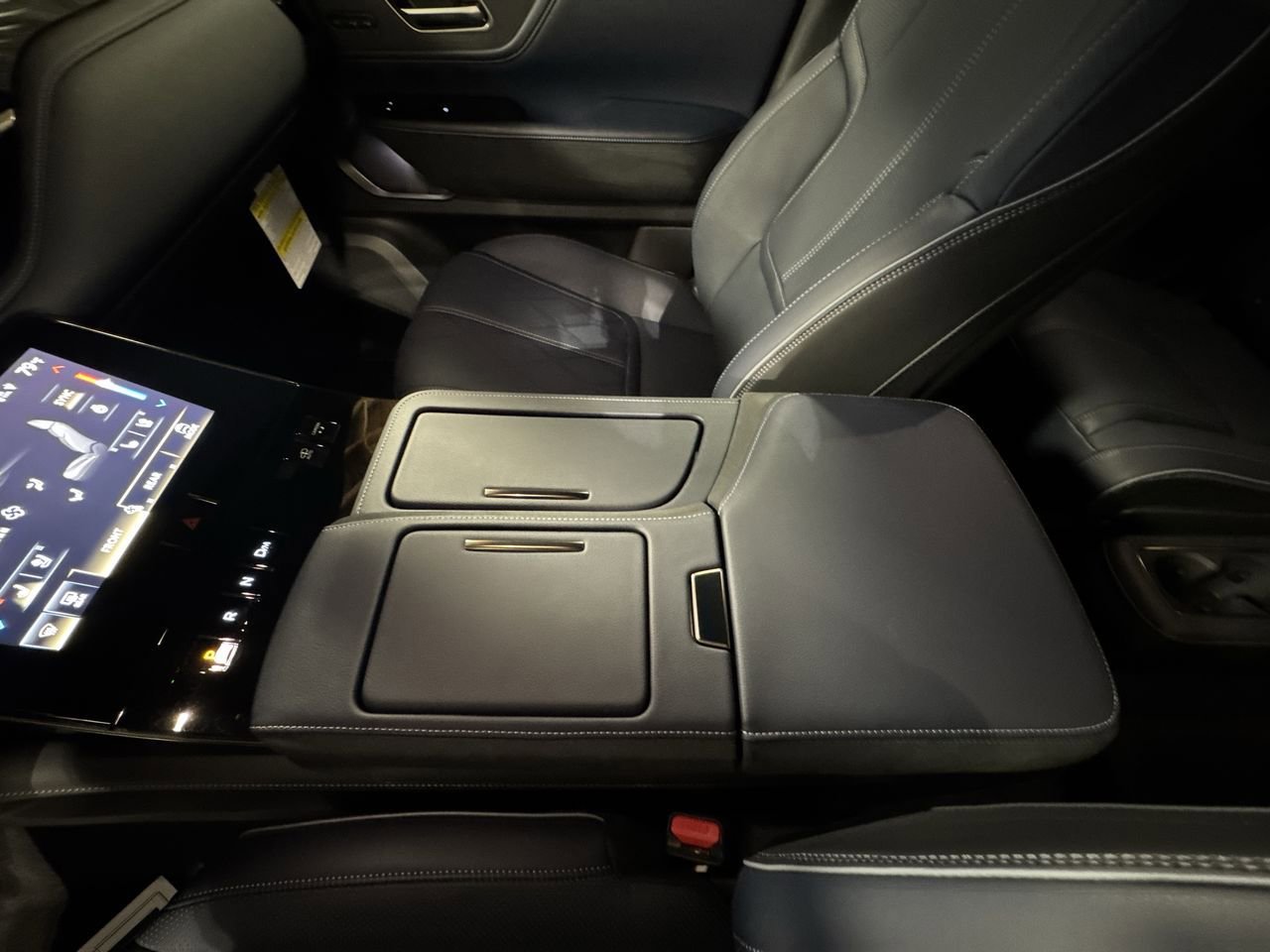 New 2026 INFINITI QX80 Sport image 29