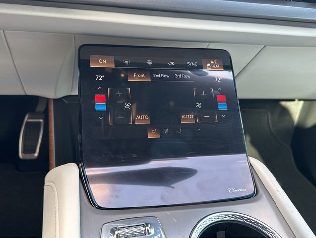 New 2026 Cadillac Vistiq Luxury AWD/4WD image 22
