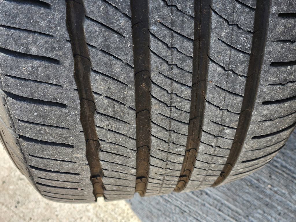 Used 2025 Cadillac XT6 Premium Luxury image 10