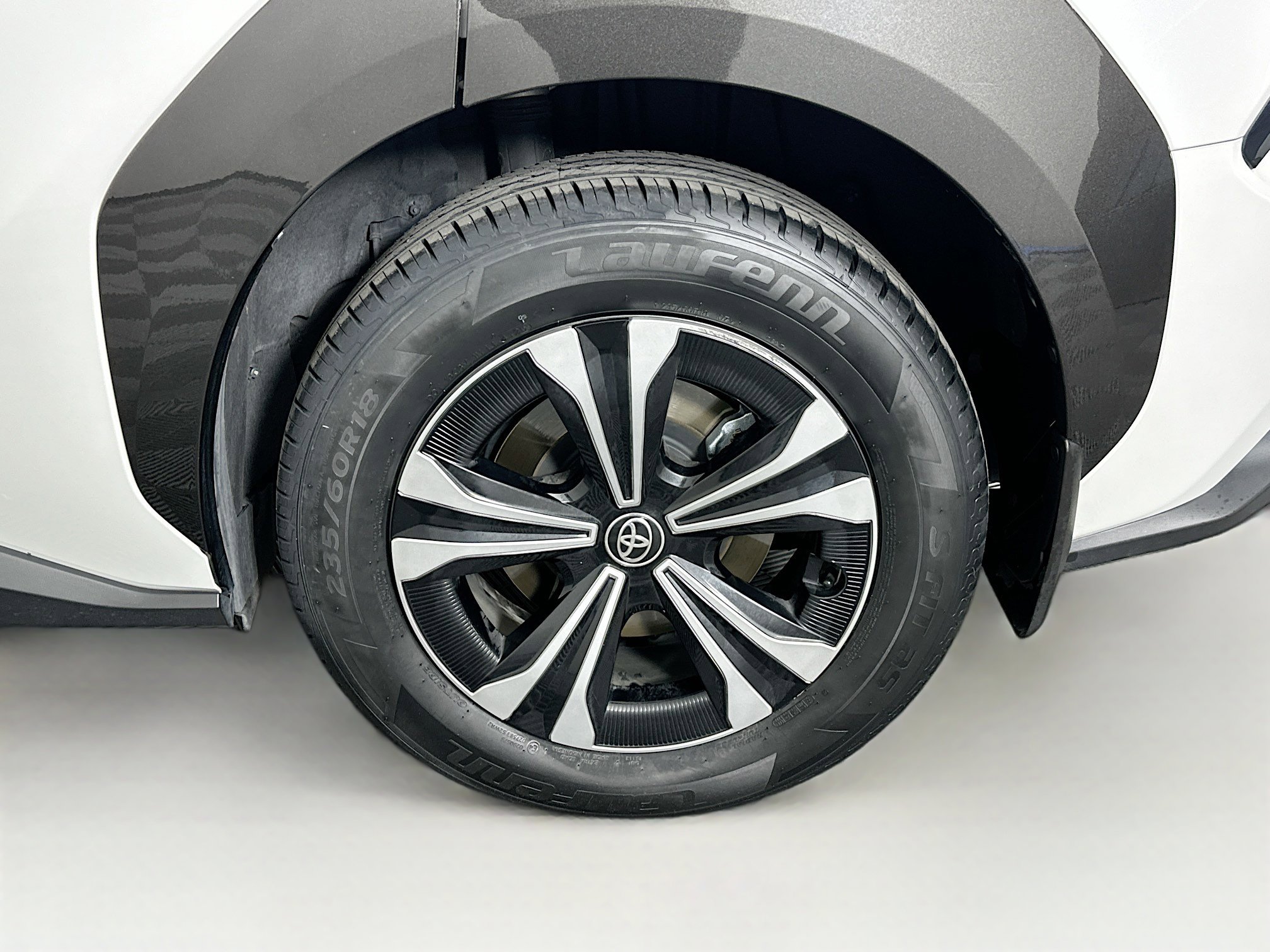 Used 2024 Toyota bZ4X XLE w/ Weather Package image 11