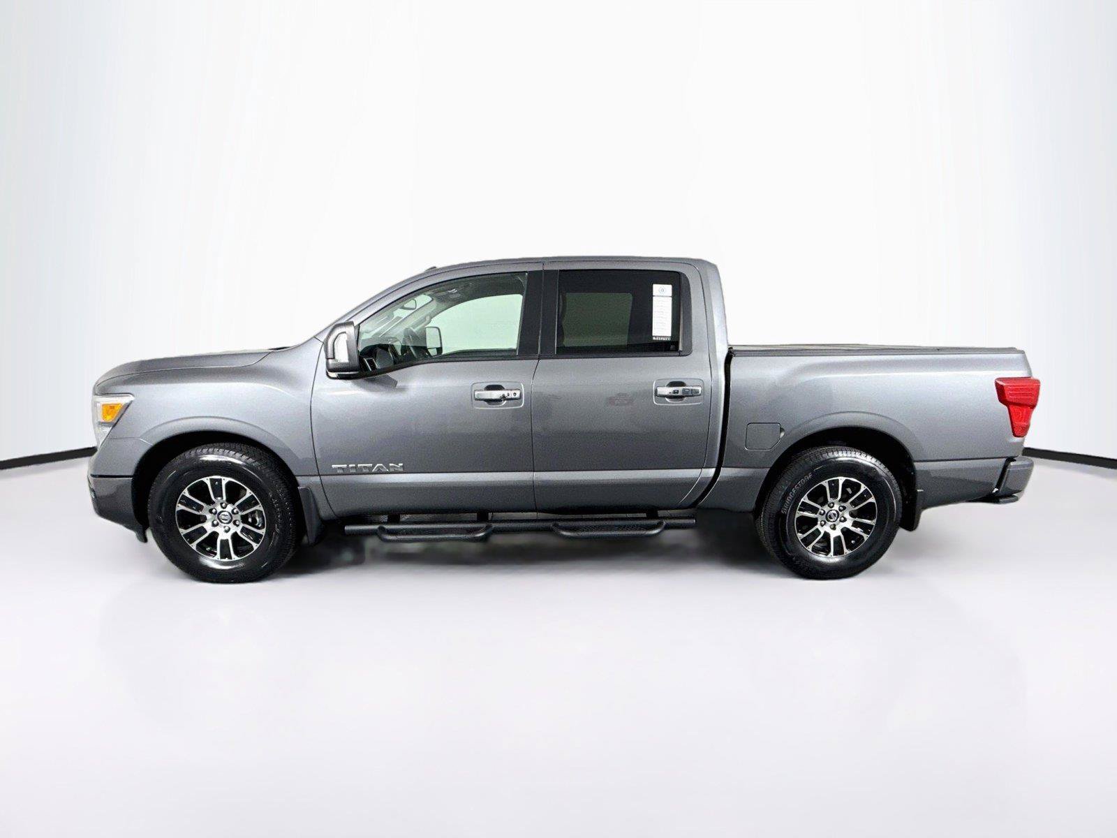 Used 2021 Nissan Titan SV w/ SV Convenience Package RWD image 13