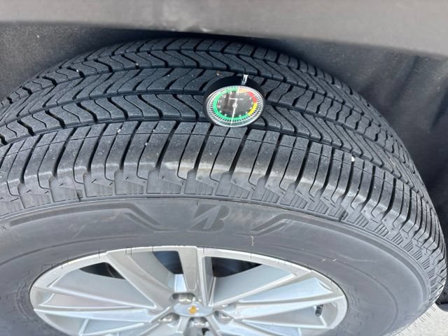 Used 2023 Chevrolet Traverse LT AWD/4WD image 14