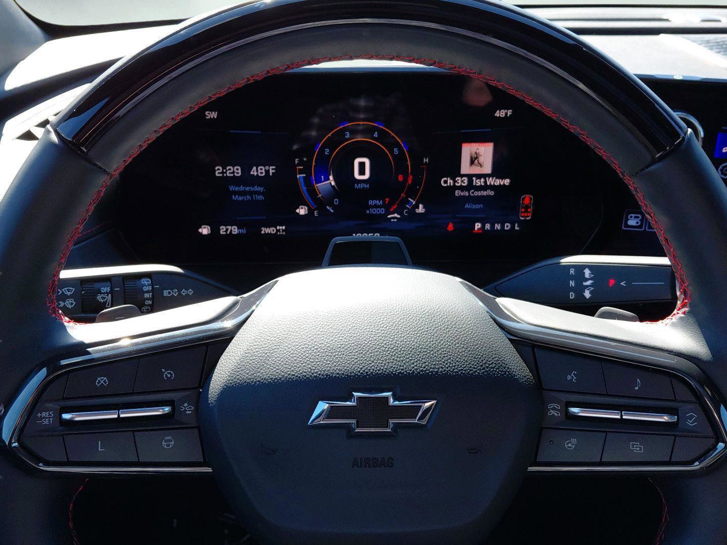 Used 2024 Chevrolet Traverse RS image 33