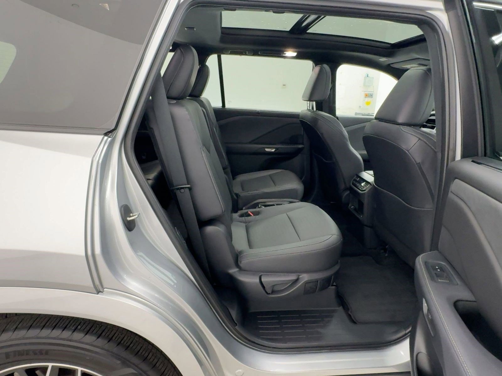 Certified 2025 Lexus TX 350 AWD w/ Technology Package image 25