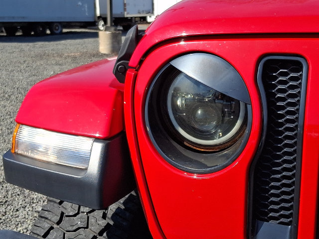 Used 2019 Jeep Wrangler Unlimited Sahara w/ Uconnect 4C Nav & Sound Group AWD/4WD image 9