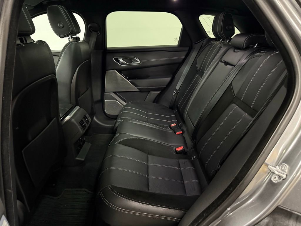 Used 2018 Land Rover Range Rover Velar R-Dynamic SE AWD/4WD image 17