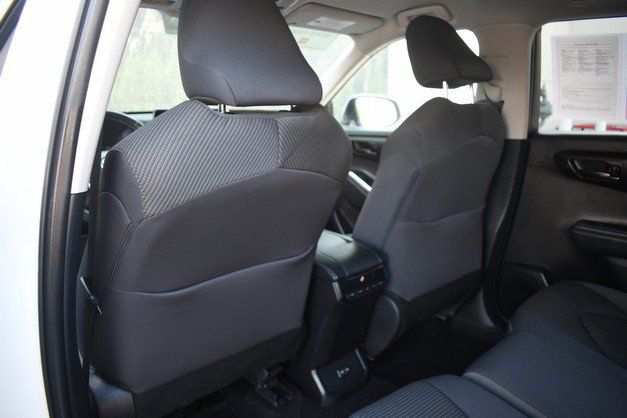 Used 2025 Toyota Highlander LE AWD/4WD image 21