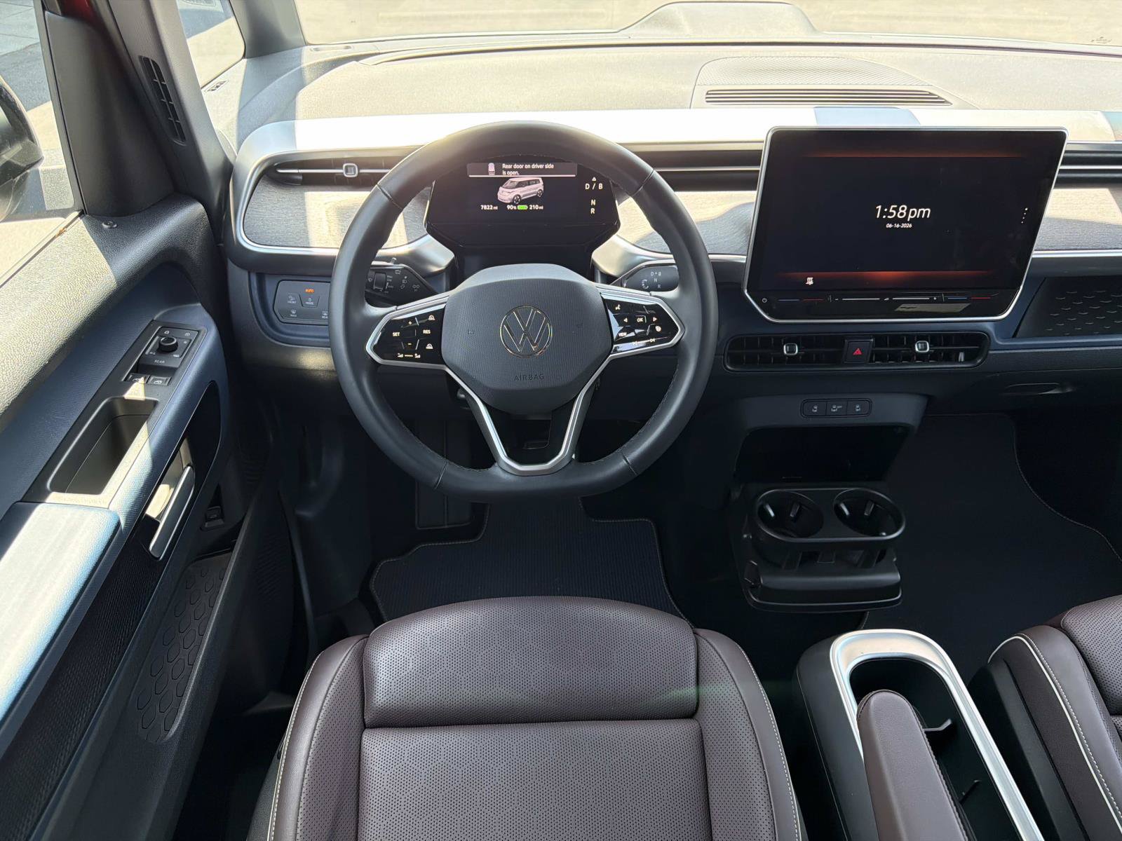 Certified 2025 Volkswagen ID. Buzz Pro S RWD image 8