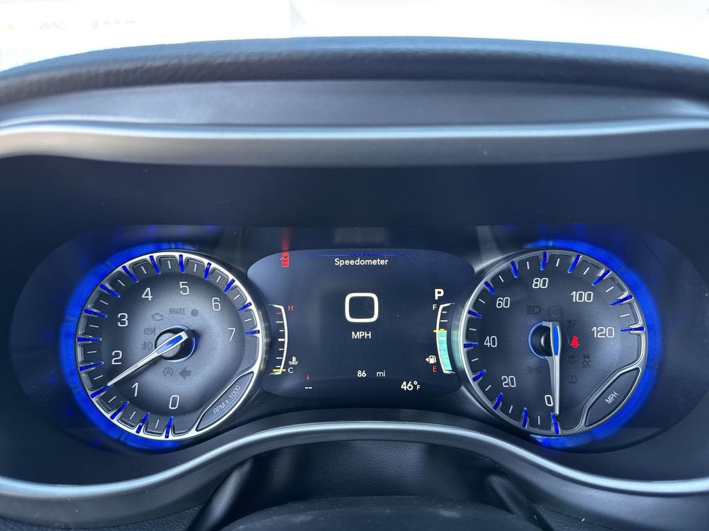 New 2026 Chrysler Pacifica Select FWD image 15
