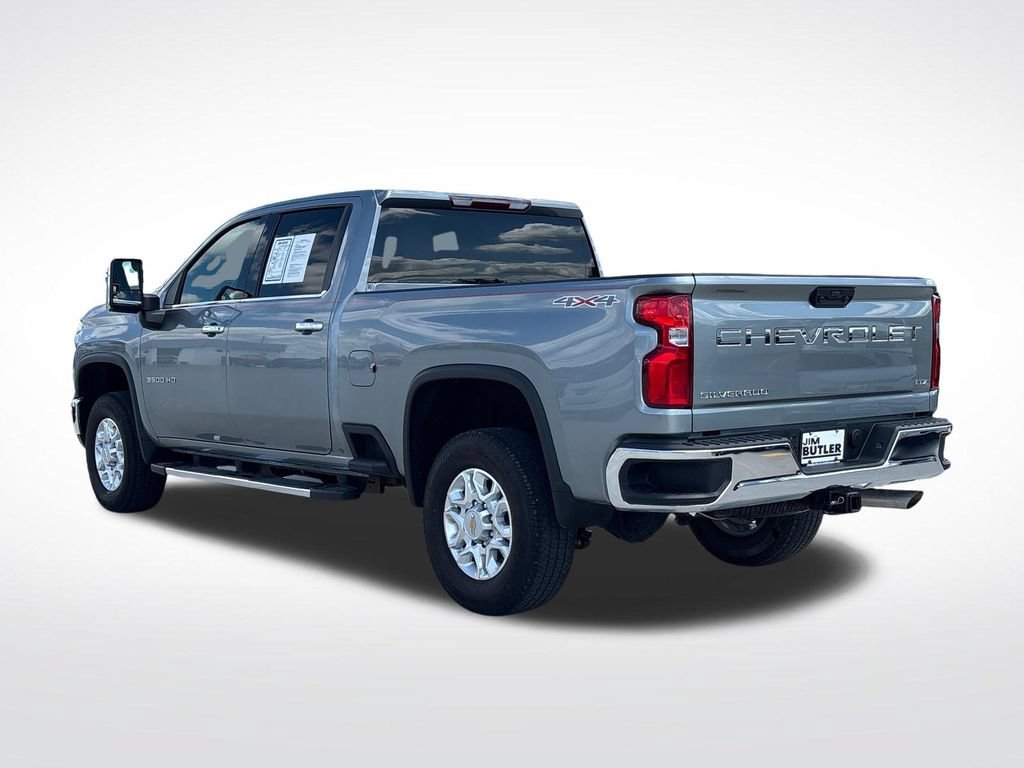 Used 2024 Chevrolet Silverado 3500 LTZ AWD/4WD image 5