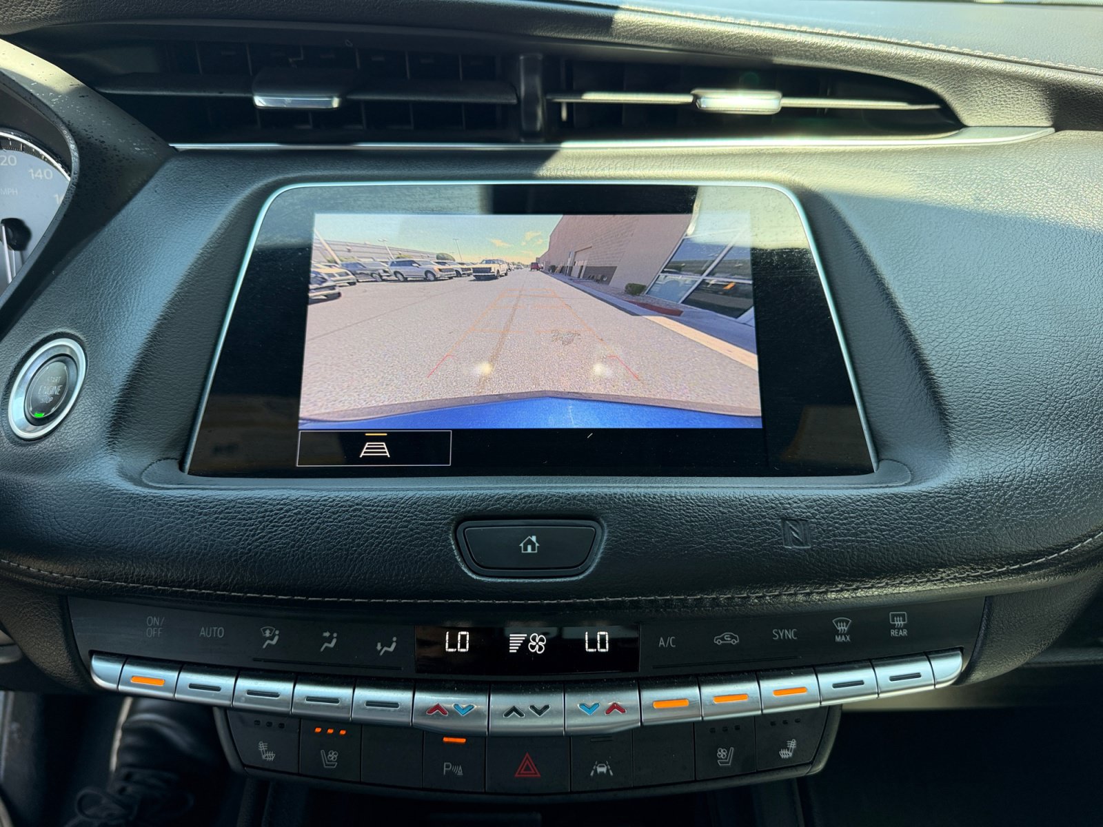 Used 2021 Cadillac XT4 Premium Luxury AWD/4WD image 29