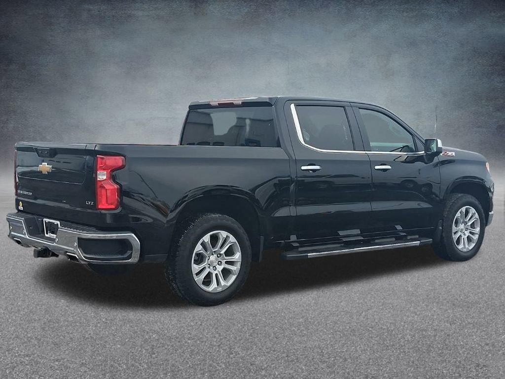 Used 2022 Chevrolet Silverado 1500 LTZ AWD/4WD image 8