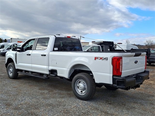 New 2026 Ford F250 XL w/ FX4 Off-Road Package image 4