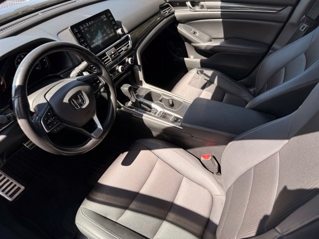 Used 2019 Honda Accord Sport image 2