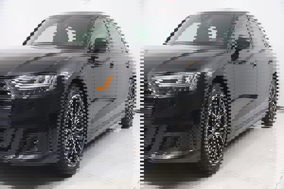 Used 2020 Audi A8 L 4.0T w/ Sport Plus Package image 68