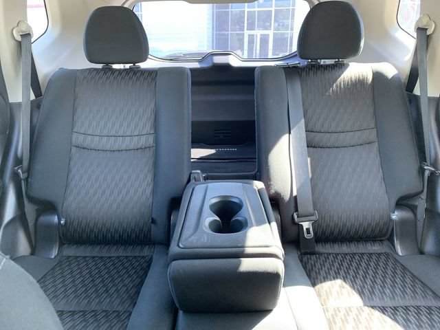 Used 2017 Nissan Rogue S FWD image 29