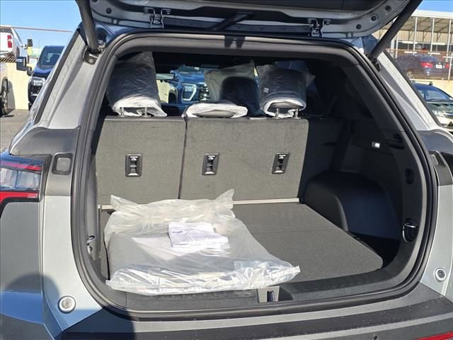 New 2026 Chevrolet Equinox LT w/ Convenience Package II image 19