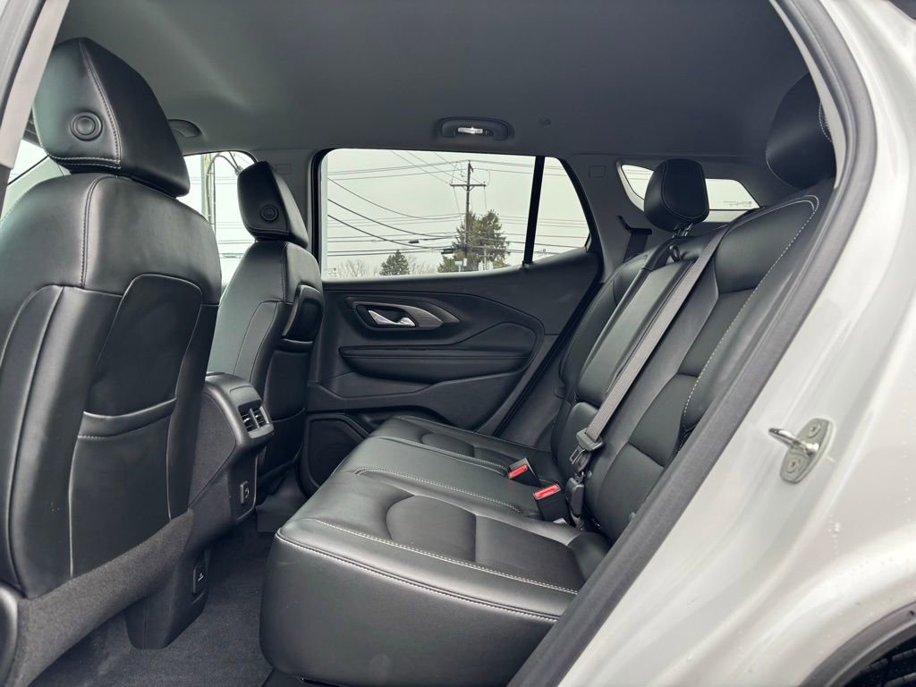 Used 2022 GMC Terrain SLT w/ Elevation Edition image 19