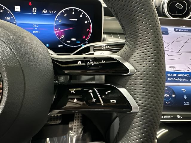 Used 2023 Mercedes-Benz GLC 300 4MATIC image 23