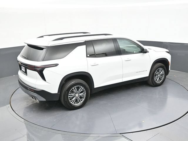 Used 2025 Chevrolet Traverse LT w/ Driver Confidence Package AWD/4WD image 62