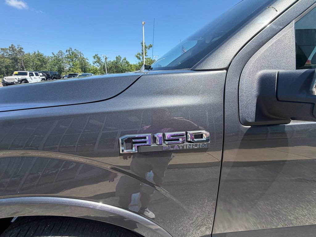 Used 2015 Ford F150 Platinum w/ Equipment Group 701A Luxury AWD/4WD image 10