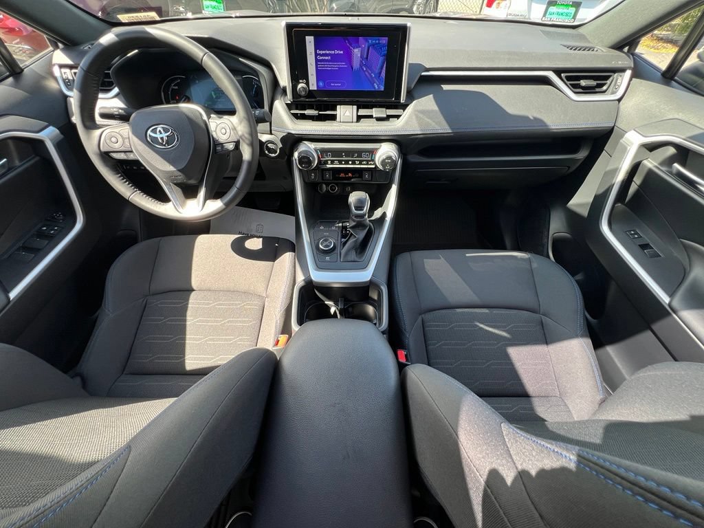 Used 2023 Toyota RAV4 SE w/ Convenience Package AWD/4WD image 26
