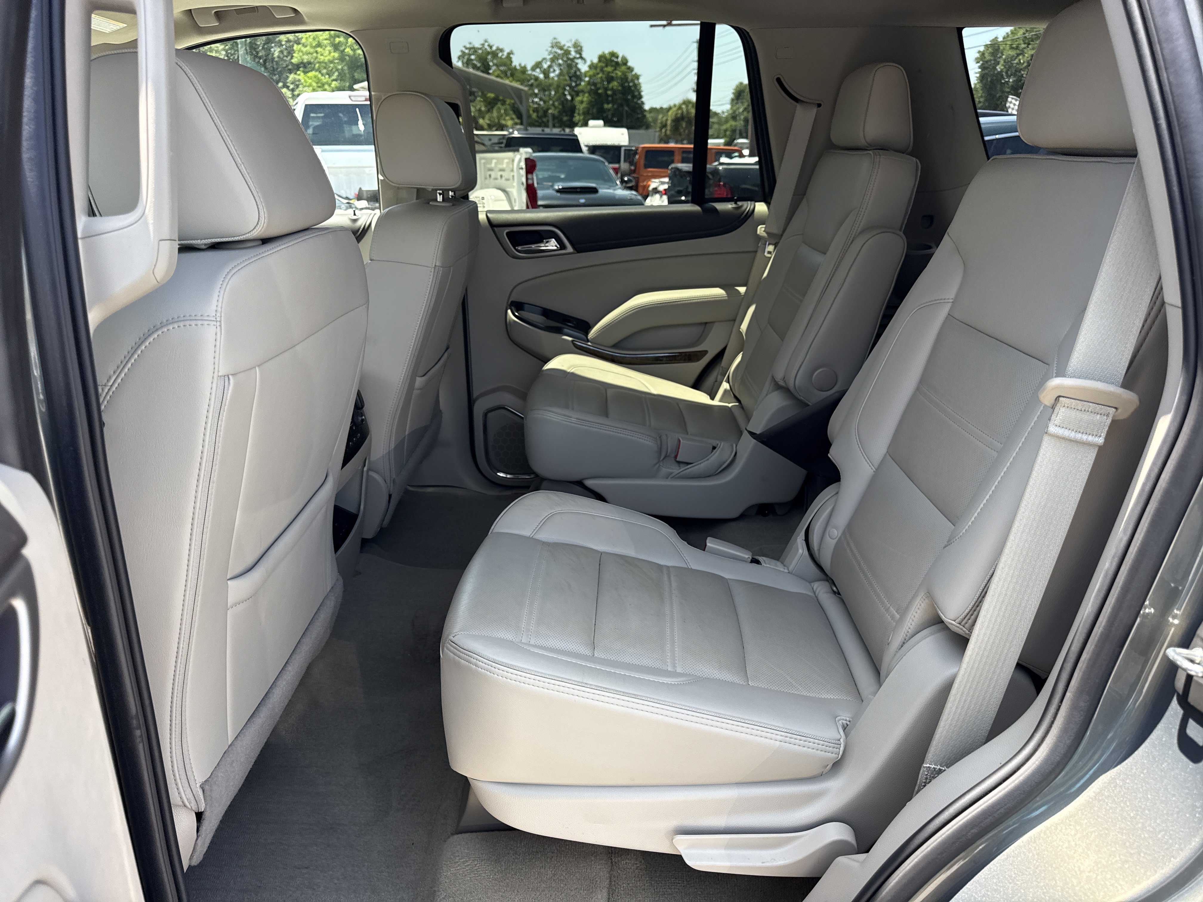 Used 2017 GMC Yukon Denali w/ Open Road Package RWD image 10