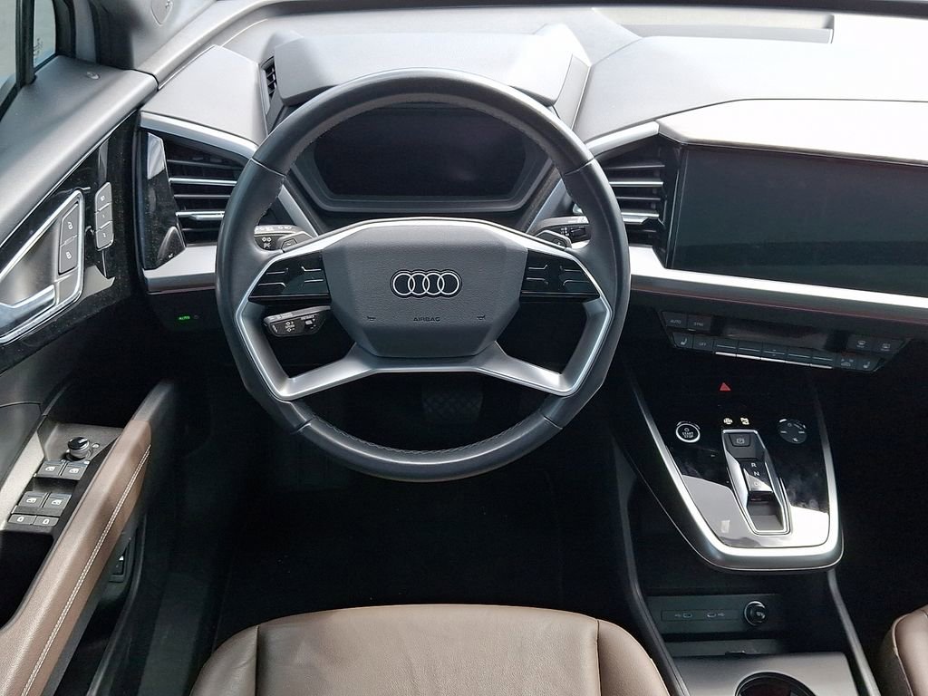Used 2023 Audi Q4 e-tron Premium Plus w/ Premium Plus image 11