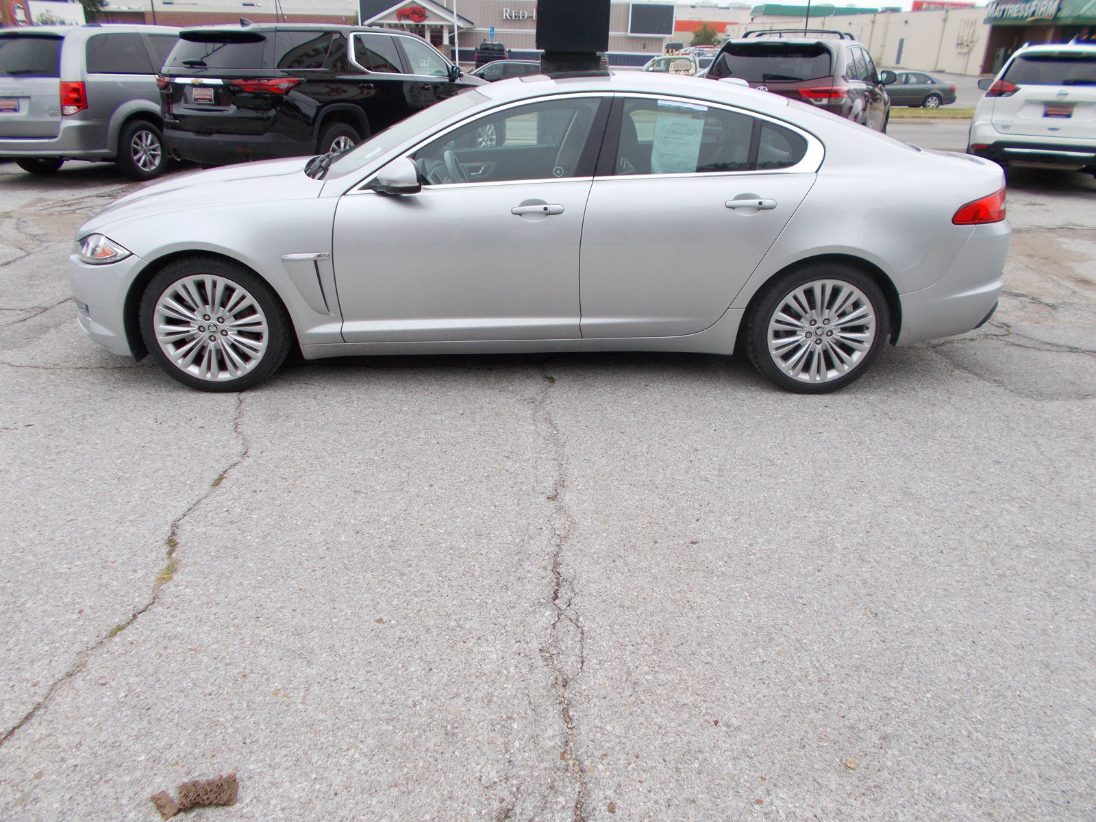 Used 2012 Jaguar XF Portfolio RWD image 8