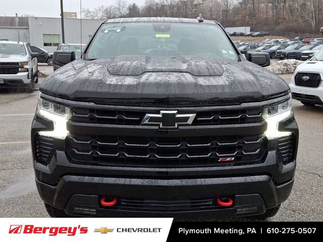 Certified 2022 Chevrolet Silverado 1500 LT Trail Boss w/ LPO, Dark Essentials Package image 3