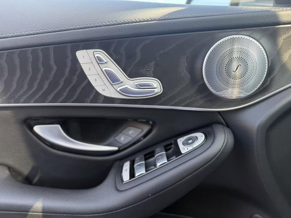 Used 2017 Mercedes-Benz GLC 300 4MATIC Coupe image 25