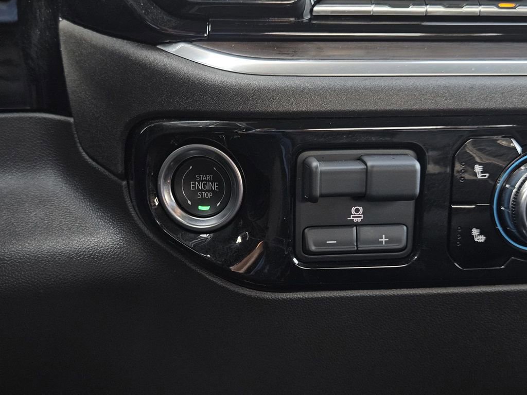 Used 2025 GMC Sierra 1500 SLT image 22