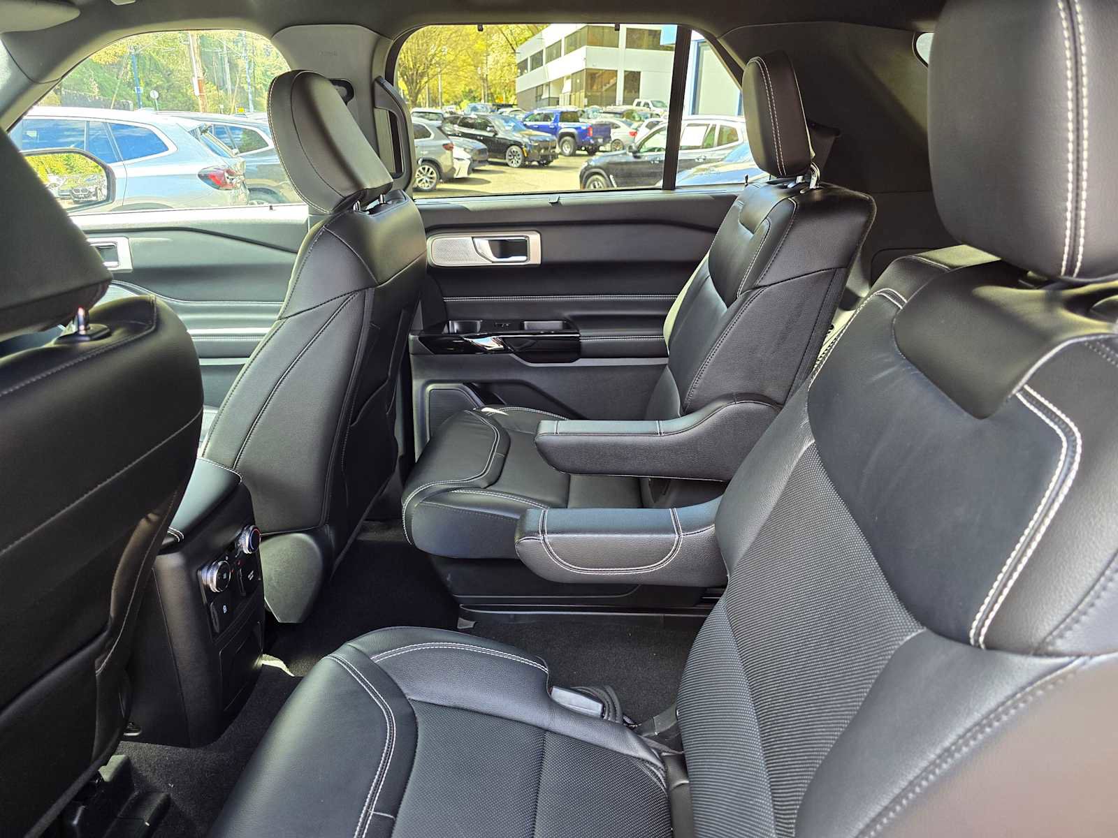 Used 2022 Ford Explorer ST w/ Equipment Group 401A image 16