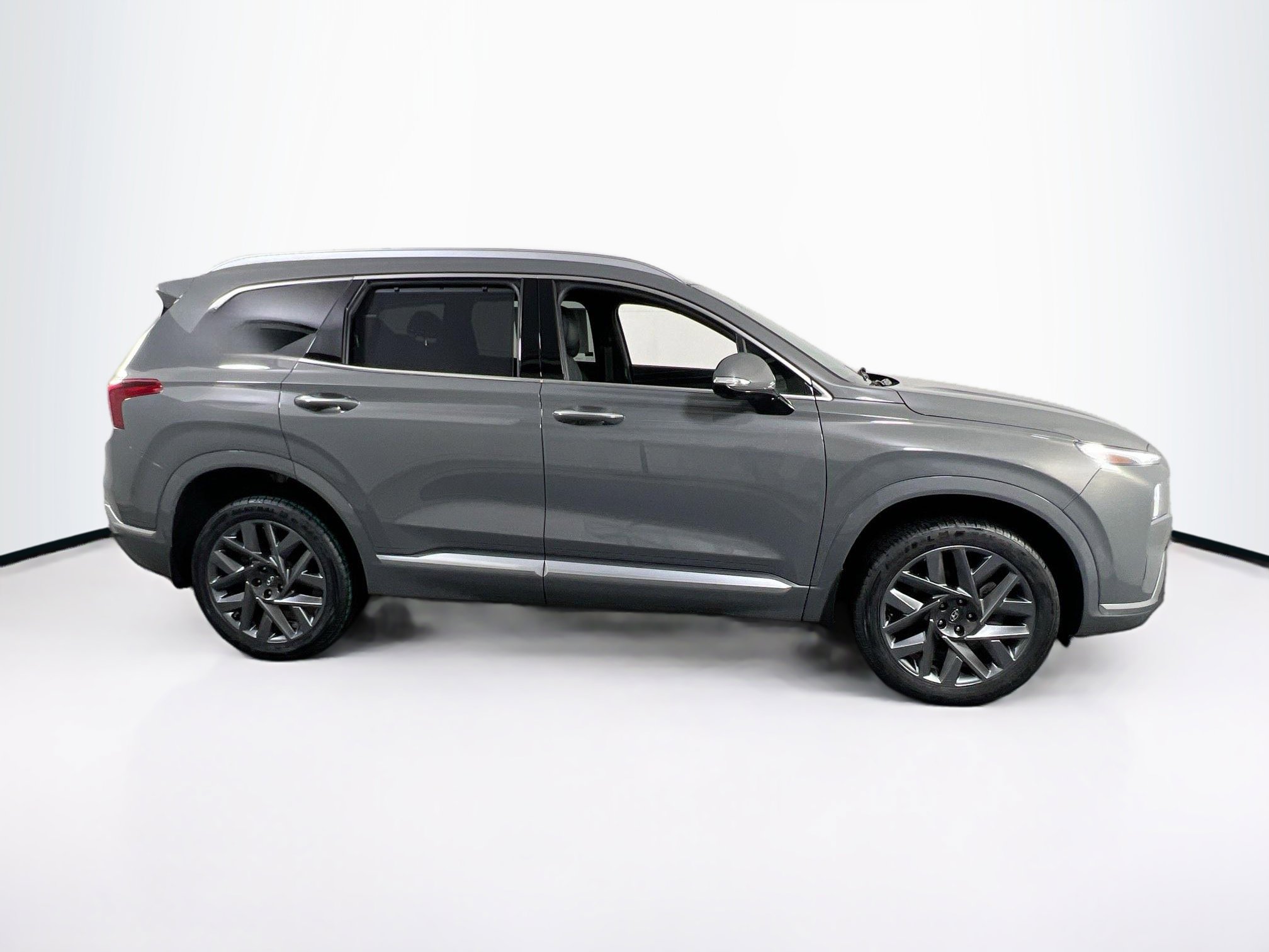 Used 2022 Hyundai Santa Fe Calligraphy image 4