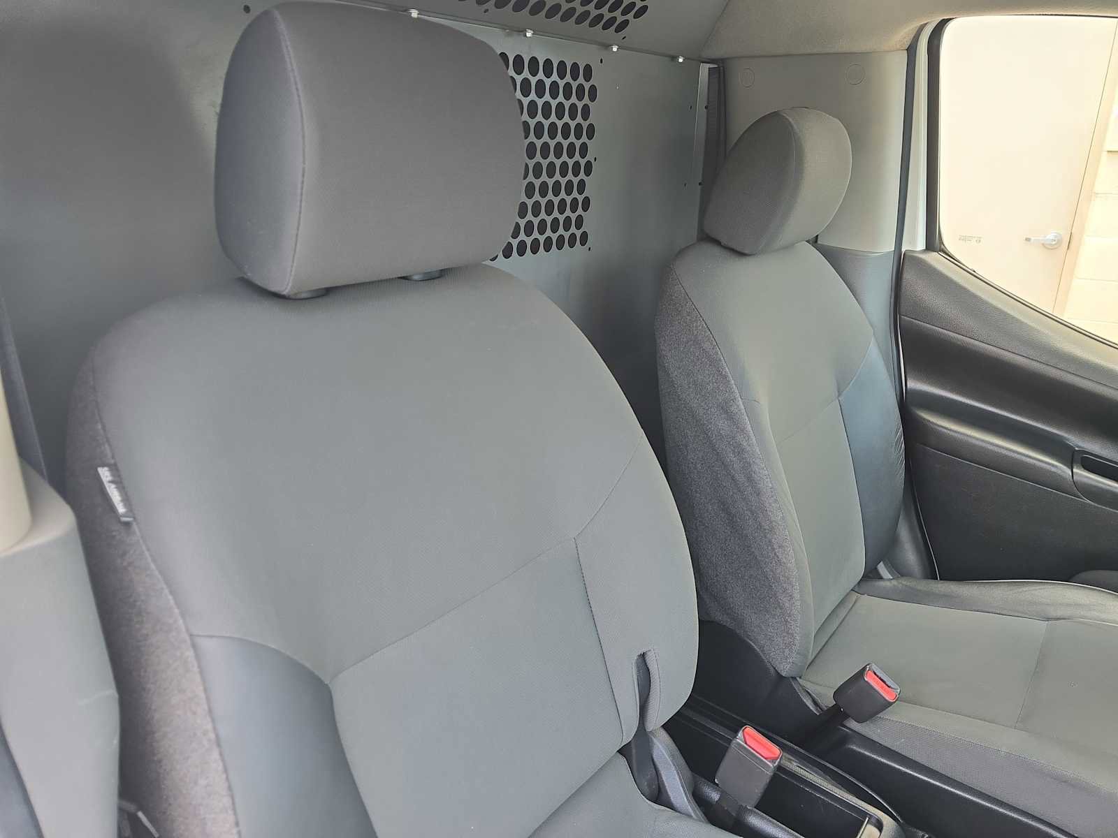 Used 2021 Nissan NV200 S FWD image 23