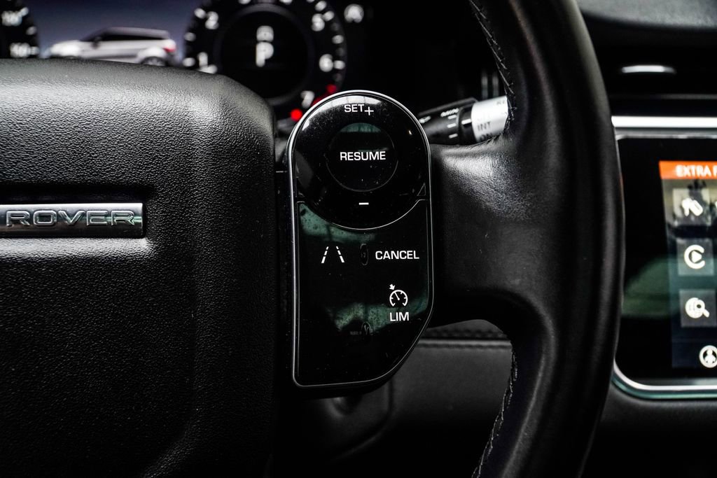 Used 2020 Land Rover Range Rover Evoque SE image 31