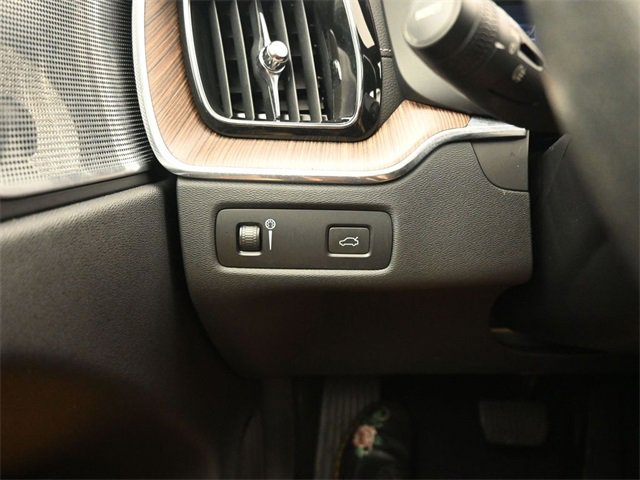 Used 2022 Volvo XC60 B6 Inscription w/ Advanced Package image 29