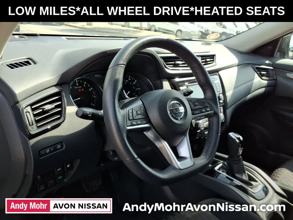 Used 2018 Nissan Rogue SV AWD/4WD image 17
