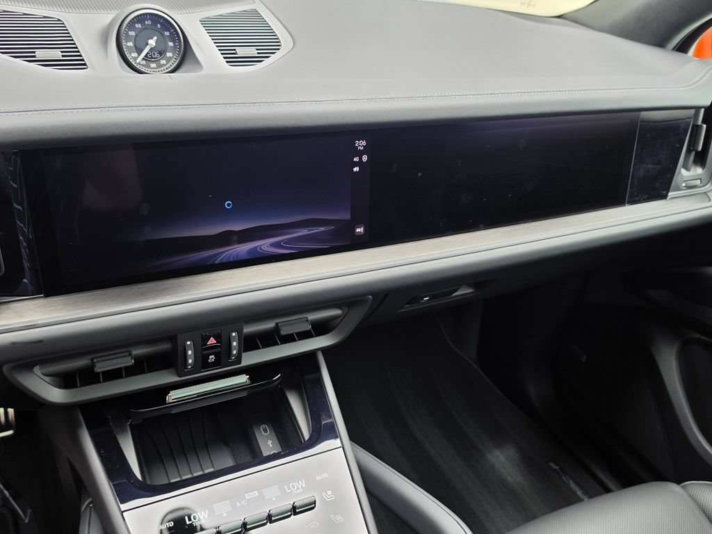New 2026 Porsche Cayenne GTS AWD/4WD image 17