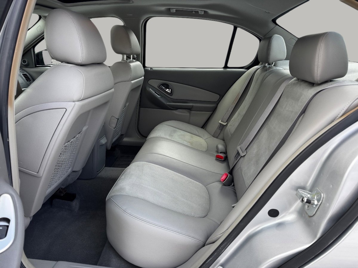 Used 2005 Chevrolet Malibu LT w/ Preferred Equipment Group image 17