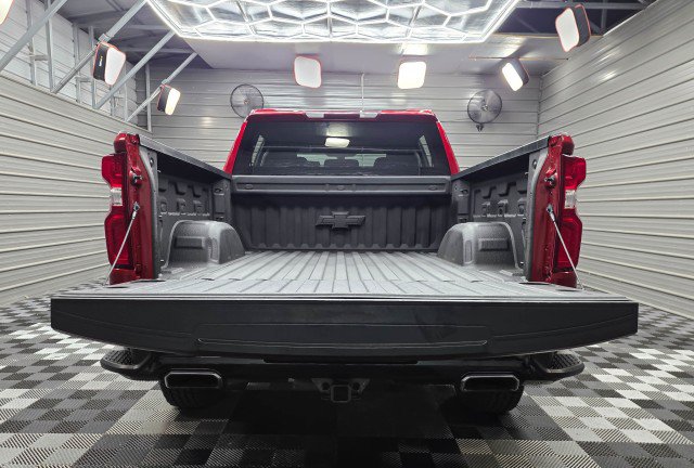 Used 2021 Chevrolet Silverado 1500 LT Trail Boss w/ Bed Protection Package AWD/4WD image 11