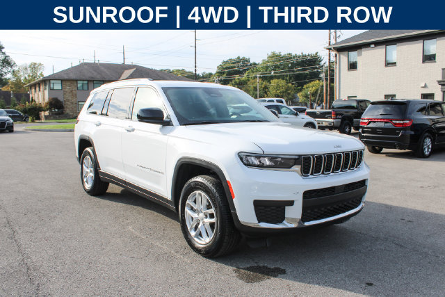 Used 2025 Jeep Grand Cherokee L Laredo AWD/4WD image 2