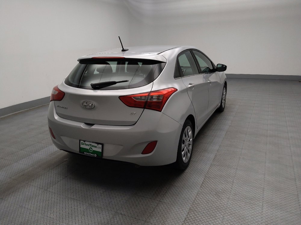 Used 2017 Hyundai Elantra GT image 9