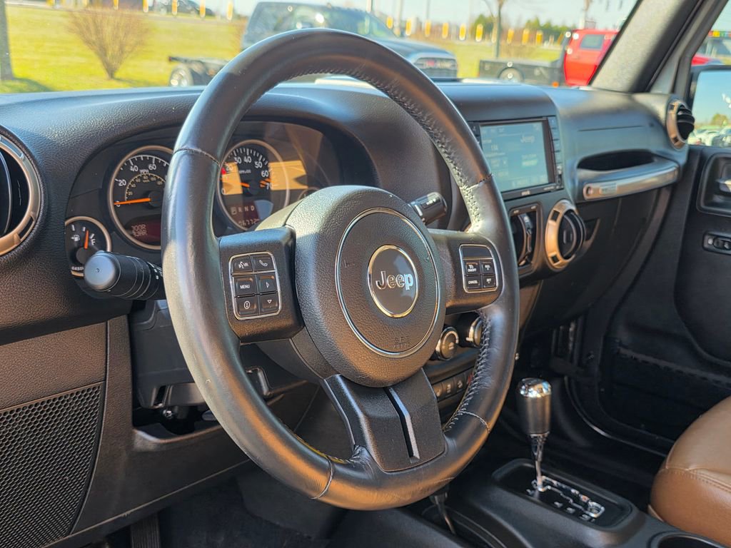 Used 2017 Jeep Wrangler Unlimited Sahara image 12