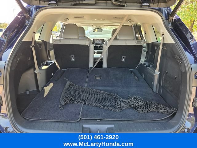 Used 2021 Toyota Highlander XLE FWD image 16