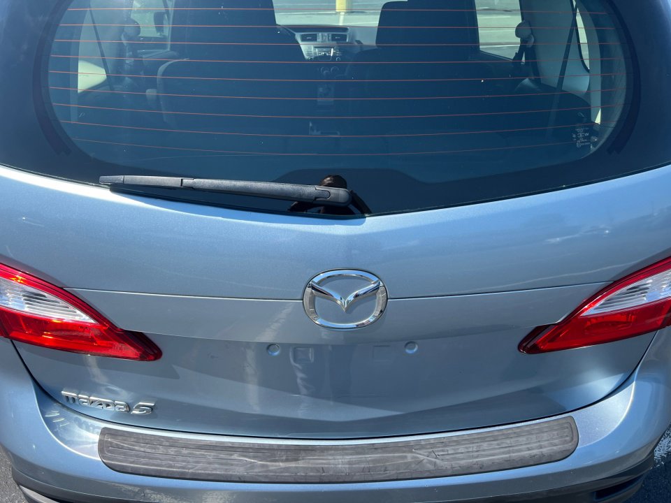 Used 2012 MAZDA MAZDA5 Sport FWD image 18