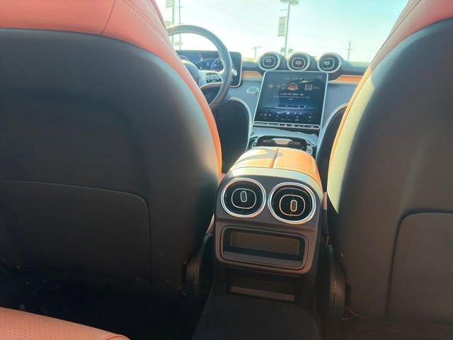 Used 2025 Mercedes-Benz C 300 4MATIC Sedan image 35