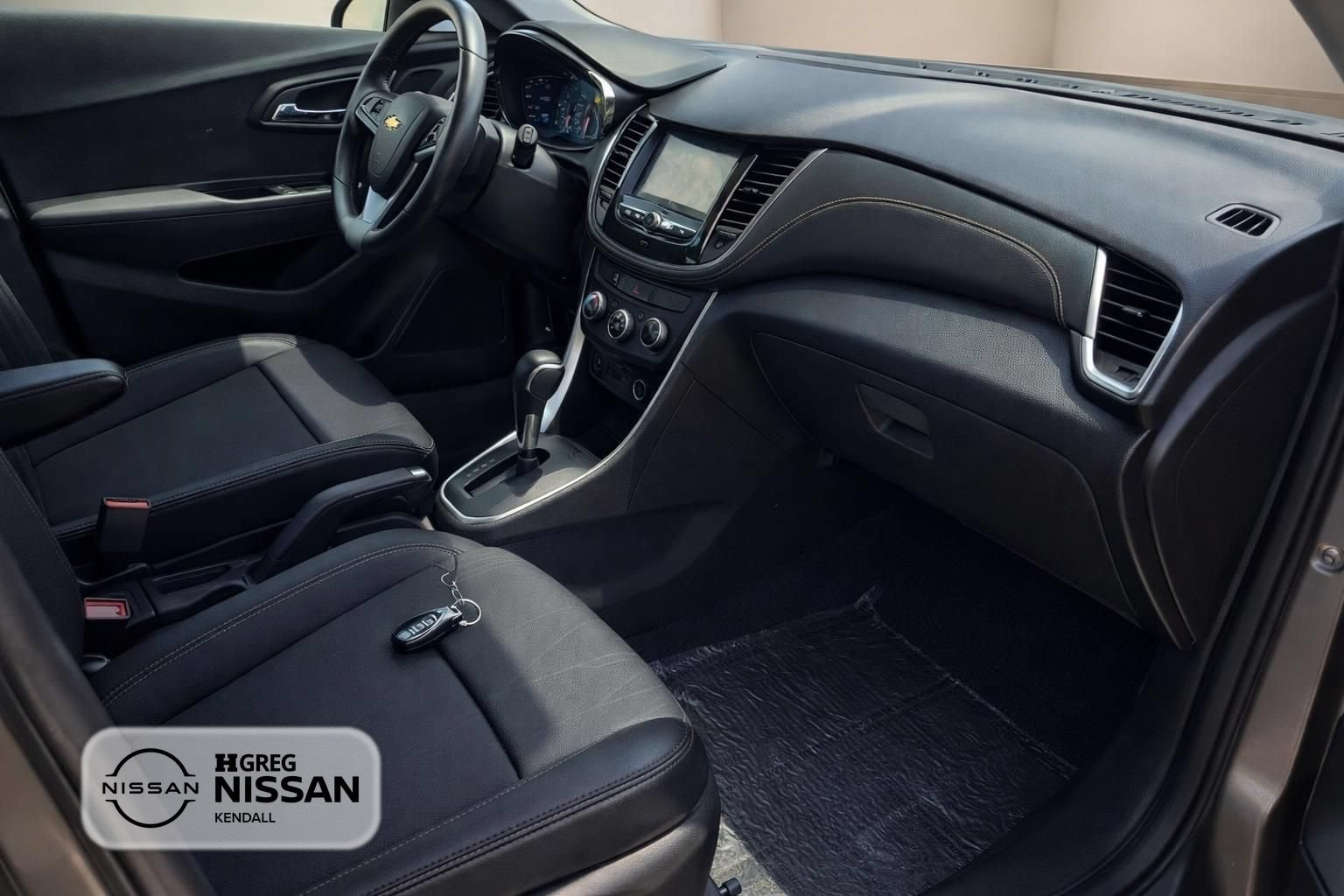 Used 2019 Chevrolet Trax LT w/ LT Convenience Package FWD image 9